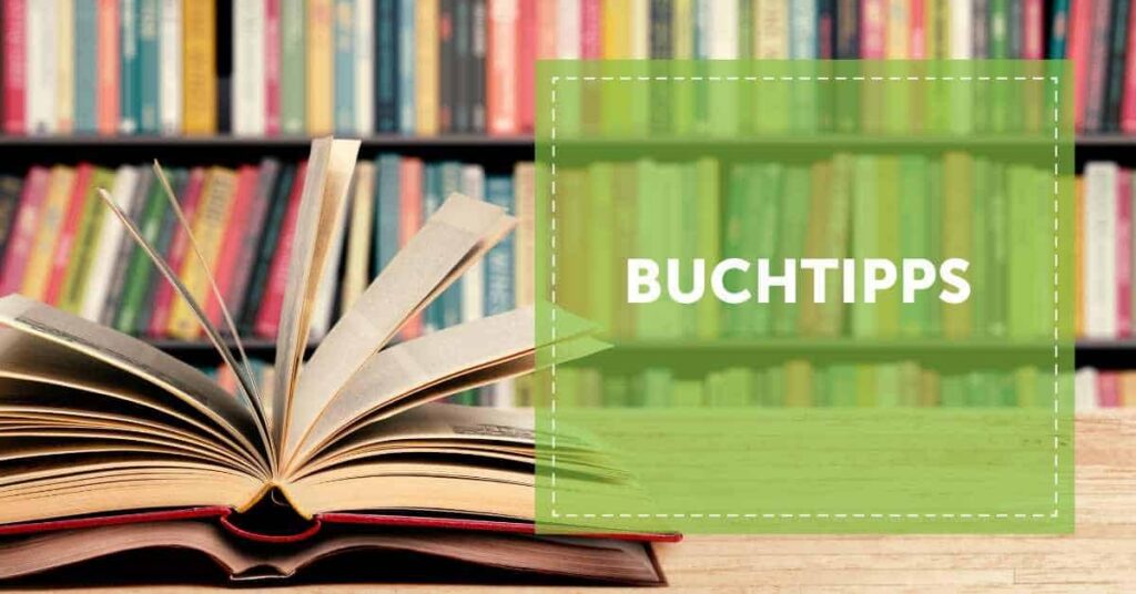 Stapel Bücher mit Lesebrille: Buchtipps